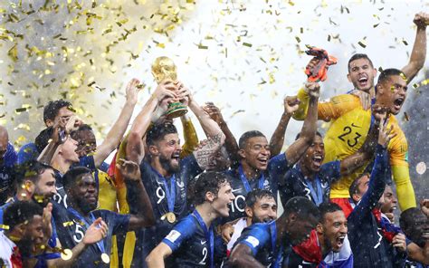 18 Entscheidende Bildmomente Der Fußball Weltmeisterschaft 2018