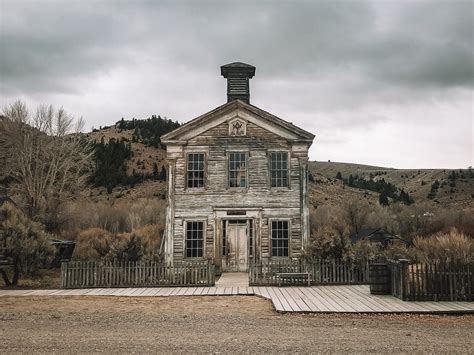 Ghost adventures bannack ghost town. Visiting a the ghost town at Bannack State Park in Dillon ...