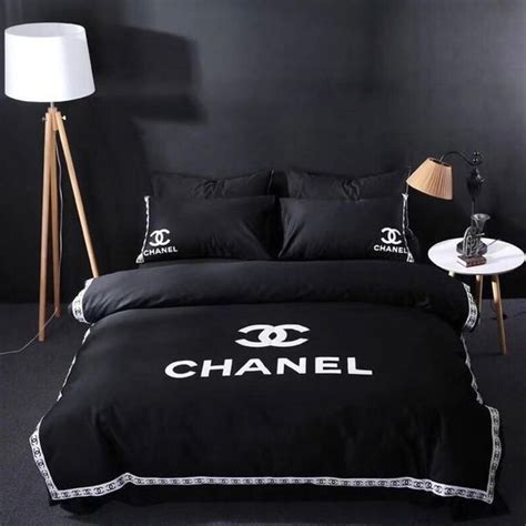 Featuring all over clip dot design, two matching shams, and two decorative pillows, this set will bring glam, exceptional warmth, and textural aesthetic to your bedroom. Chanel Bed Set | mysite in 2020 | Bed linens luxury, Bed ...