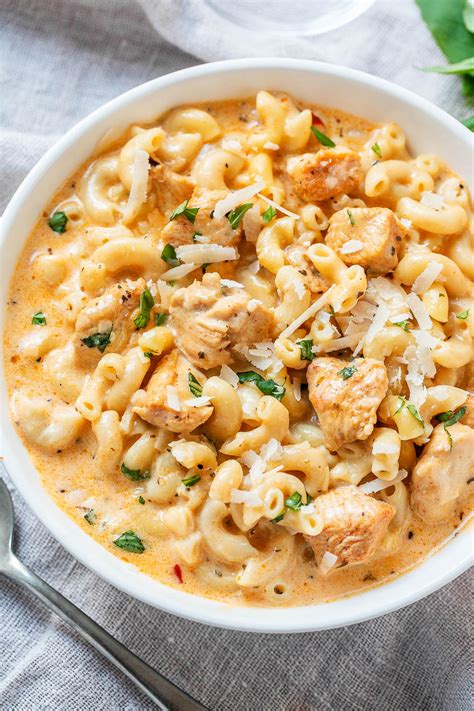 Select saute setting and adjust for low heat. Instant Pot Creamy Garlic Parmesan Chicken Pasta Recipe ...