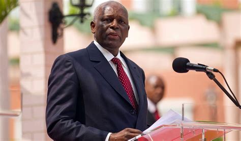 Após 37 Anos José Eduardo Dos Santos Deixa Presidência De Angola Brasil 247