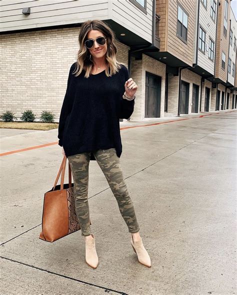 5 Ways To Style Camo Pants The Sister Studio Camo Outfits Autumn
