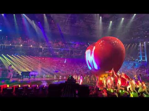 Interval Act Mika Eurovision Grand Final Jury Show Youtube