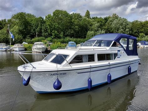Viking 26 Wide Beam Boat For Sale Artemis At Jones Boatyard