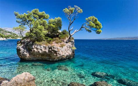 Brela Beach Croatia Dalmatia World Beach Guide