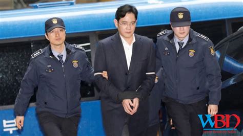 Samsung Heir Lee Jae Yong Sentenced To 5 Years In Prison On Bribery Charges Youtube