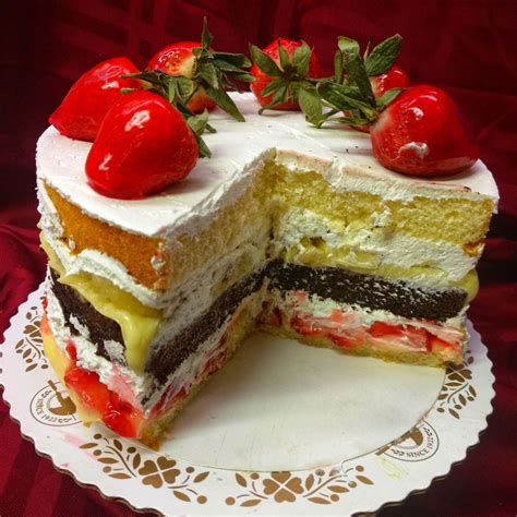 Specialty Torte Cakes - Dinkel's