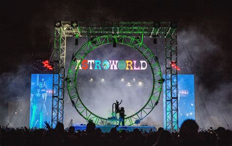 Download Travis Scott Astroworld Concert Performance Stage Setup