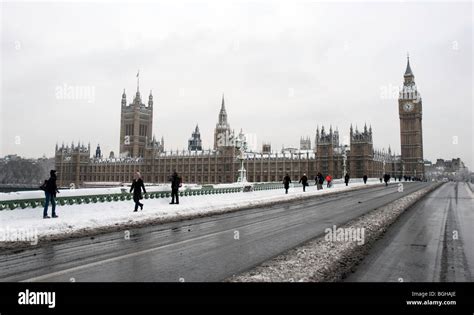 Big Ben Snow London Hi Res Stock Photography And Images Alamy