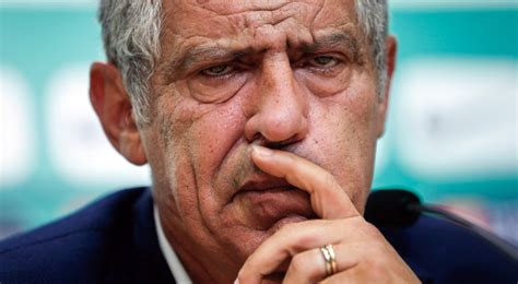 Consulta as estatísticas da carreira (partidas jogadas, golos, cartões / campeonatos, taças e selecção nacional) e o historial das. Rúben Semedo chamado à Seleção