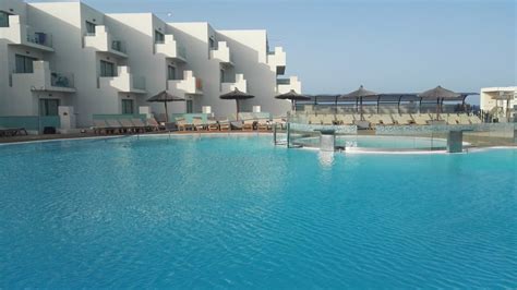 Pool Hd Beach Resort Costa Teguise Holidaycheck Lanzarote Spanien