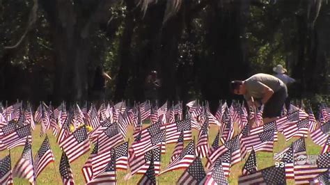 Families Remember Fallen Heroes At Bay Pines National Cemetery Youtube