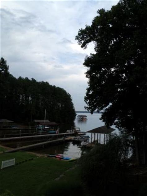 The climate in the area of smith mountain lake offer four distinct seasons filled with traditional color and moderate annual temperatures. Smith Mountain Lake (Moneta) - 2019 All You Need to Know ...