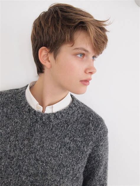 30 Androgynous Haircuts For A Bold Look