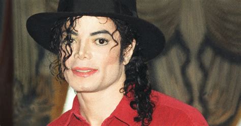 Последние твиты от michael jackson (@michaeljackson). Choreographer Wade Robson Claims Michael Jackson Ran ...