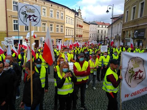 Protest rolników w Bydgoszczy Nie chcą tzw piątki dla zwierząt