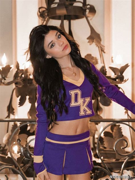 Rachel Brockman Hot Pics