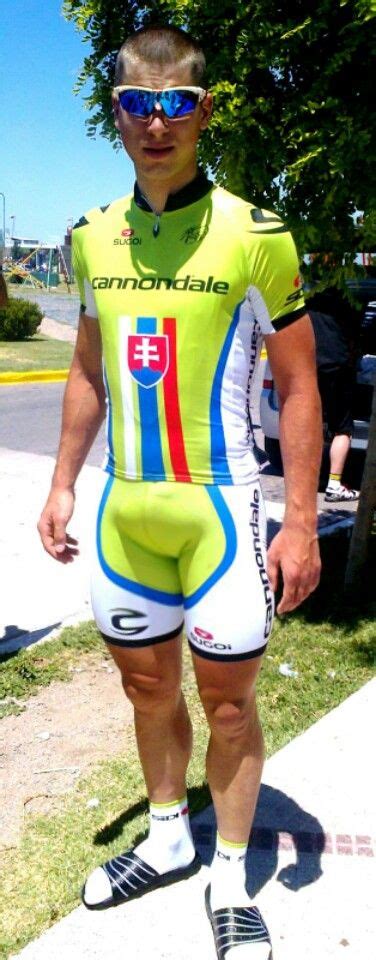 Pin By Zack On Bulges Ciclismo Cycling Outfit Lycra Men Guys