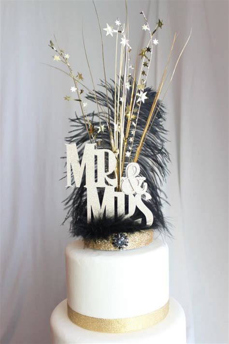 The perfect cake for any great gatsby themed wedding celebration! Gatsby Wedding Cake Topper Mr. & Mrs. Black And Gold ...