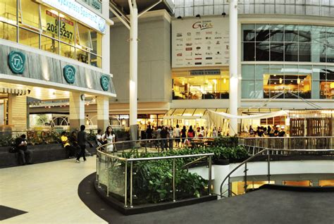 Encorp strand mall and sunway giza mall is just right in front of the kota. Sunway Giza Mall - GoWhere Malaysia