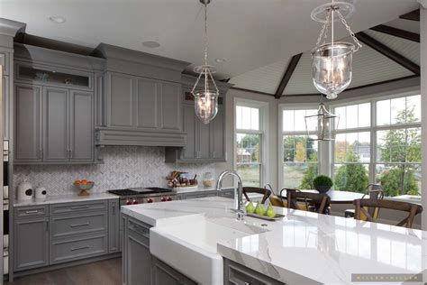 Maybe you would like to learn more about one of these? Inspiring Room: Modern Nantucket-Style Farmhouse Kitchen ...