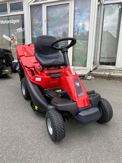 Alloggio portalattina pneumatici formato grande: Wolf Garten EXPERT Aufsitzmäher Scooter Pro Hydro mit ...