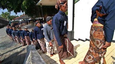 Tentang Abdi Dalem Kraton Yogyakarta