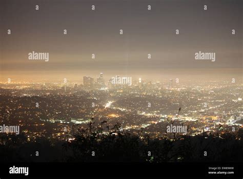 Foggy Smoggy Night In Downtown Los Angeles Stock Photo Alamy