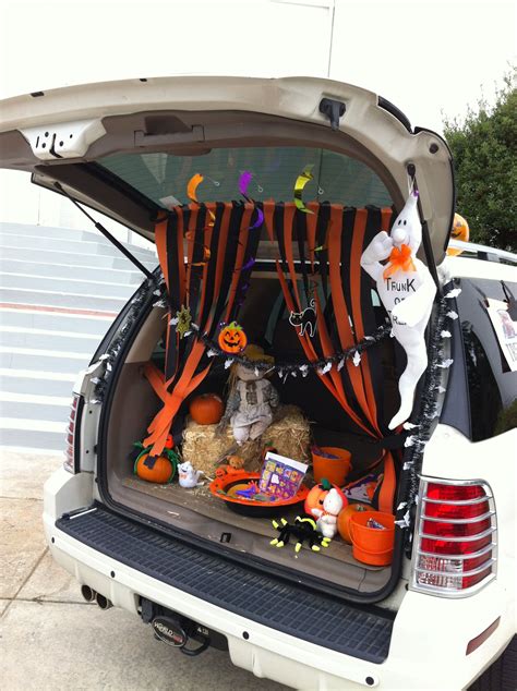 Or just decorated your car for halloween for fun? Trunk or treat decorating ideas | Trunk or treat ...