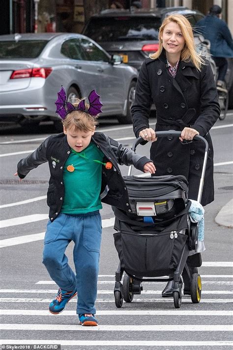 Claire Danes Gets In Some Exercise Before She Goes Out With Husband Hugh Dancy And Son Cyrus