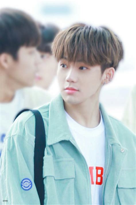 Choi hyun suk (real name: Choi Hyunsuk | Selebritas