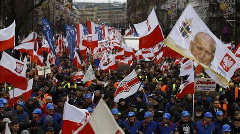 Poland Protests Thousands Rally To Support Law And Justice Party Bbc News