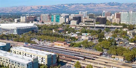 San jose, officially san josé, is the cultural, financial, and political center of silicon valley, and the largest city in northern california by both population and area. Big City, Big Airport: How San Jose Can Have Both | SPUR