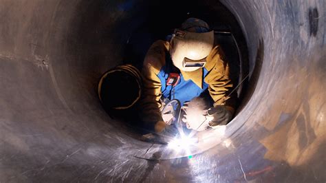 Understand The Importance Of Using Explosion Proof Lighting On Confined