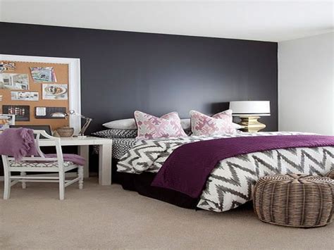 Lila schlafzimmer mit weißen möbeln ist eher für fans von klassikern geeignet. Lila Und Grau Schlafzimmer Deko Ideen, Lila Und Grau ...