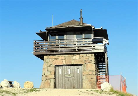 Update A Tale Of Two Types Of Towers Tower House Lookout Tower