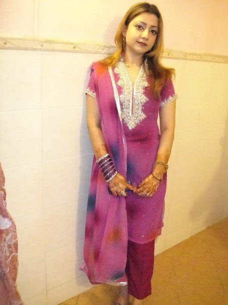 Girls Ugly Fashion Desi Aunty From India