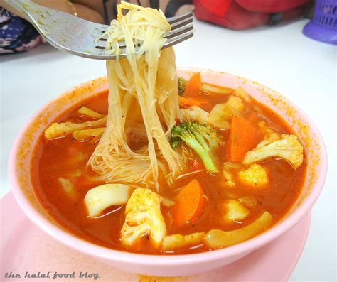 Masukkan cili kisar dan goreng sehingga masak. The Halal Food Blog: Makan In Malacca Part 5: Sri Mawar Ria