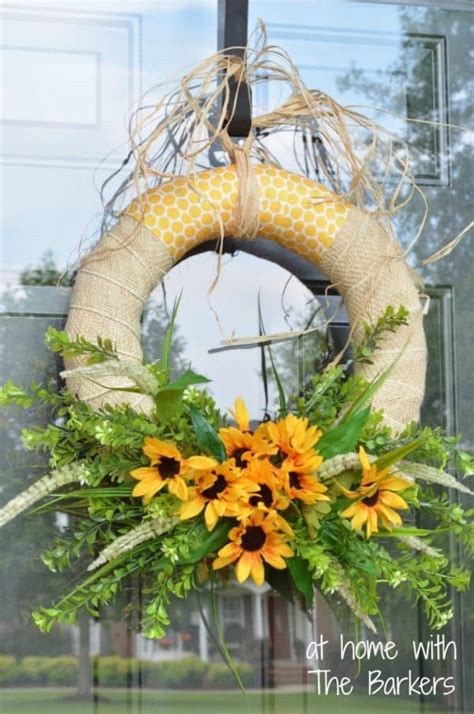 30 Easy Summer Wreaths You Can Make Yourself