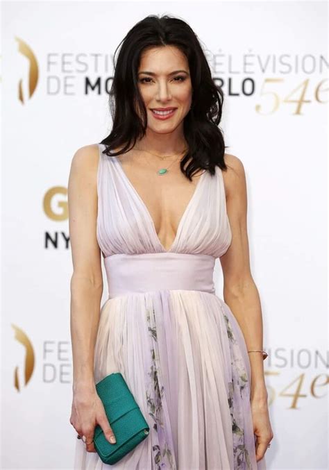 Sexy Jaime Murray Boobs Pictures That Will Fill Your Heart With