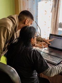 Claro colombia se apareció esta noche en el lanzamiento del nuevo operador wom, desplegó drones con su logo y la palabra 'bienvenidos'. ofertas de empleo: información y noticias de ofertas de ...
