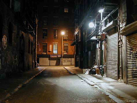 Manhattan Alleys