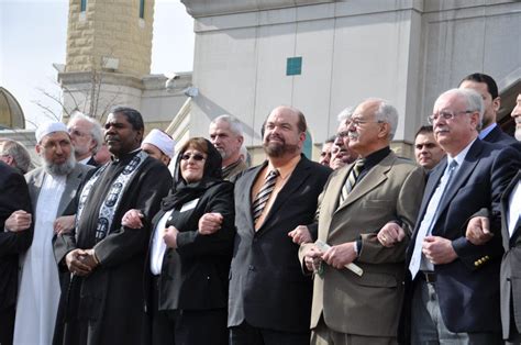 Hundreds Stand Together For Peace At Dearborns Islamic Center