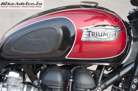 The triumph bonneville t100 is a retro style bike and is powered by a euro 5 compliant liquid. Triumph Bonneville T100 India Pic Gallery