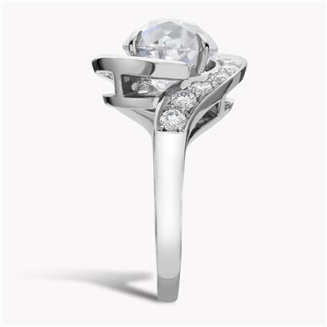 Jubilee Cut Diamond Masterpiece Ring With Round Brilliant And Carre Cut