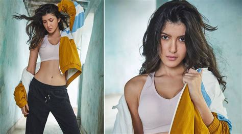 Cant Take Your Eyes Of Shanaya Kapoor In Those Stunning Photos Of Her