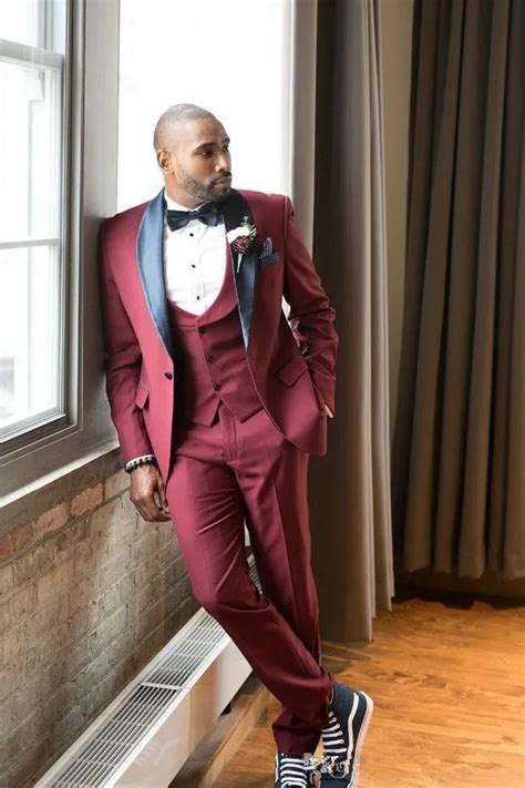 2019 Slim Fit Burgundy Groom Tuxedos Excellent Men Wedding Tuxedos High