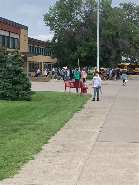 Coon Rapids Middle School Home