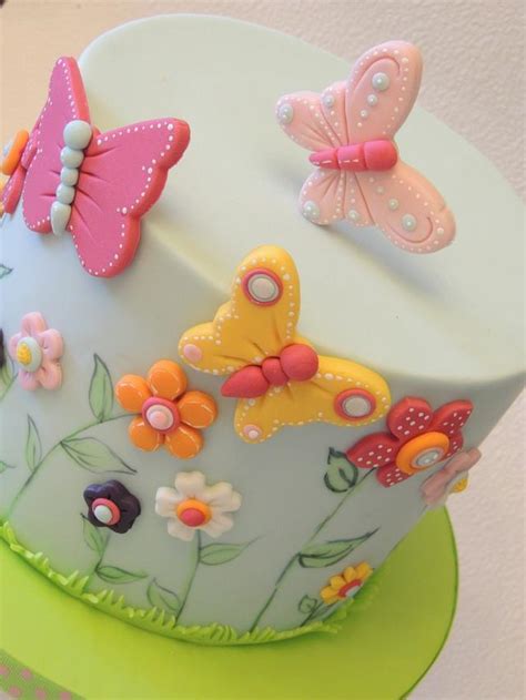 Simple Flowers And Butterflies Cake By Shereen Cakesdecor