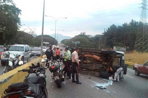 Inicio » noticias, sociedad ». Accidente automovilístico se registró en autopista ...